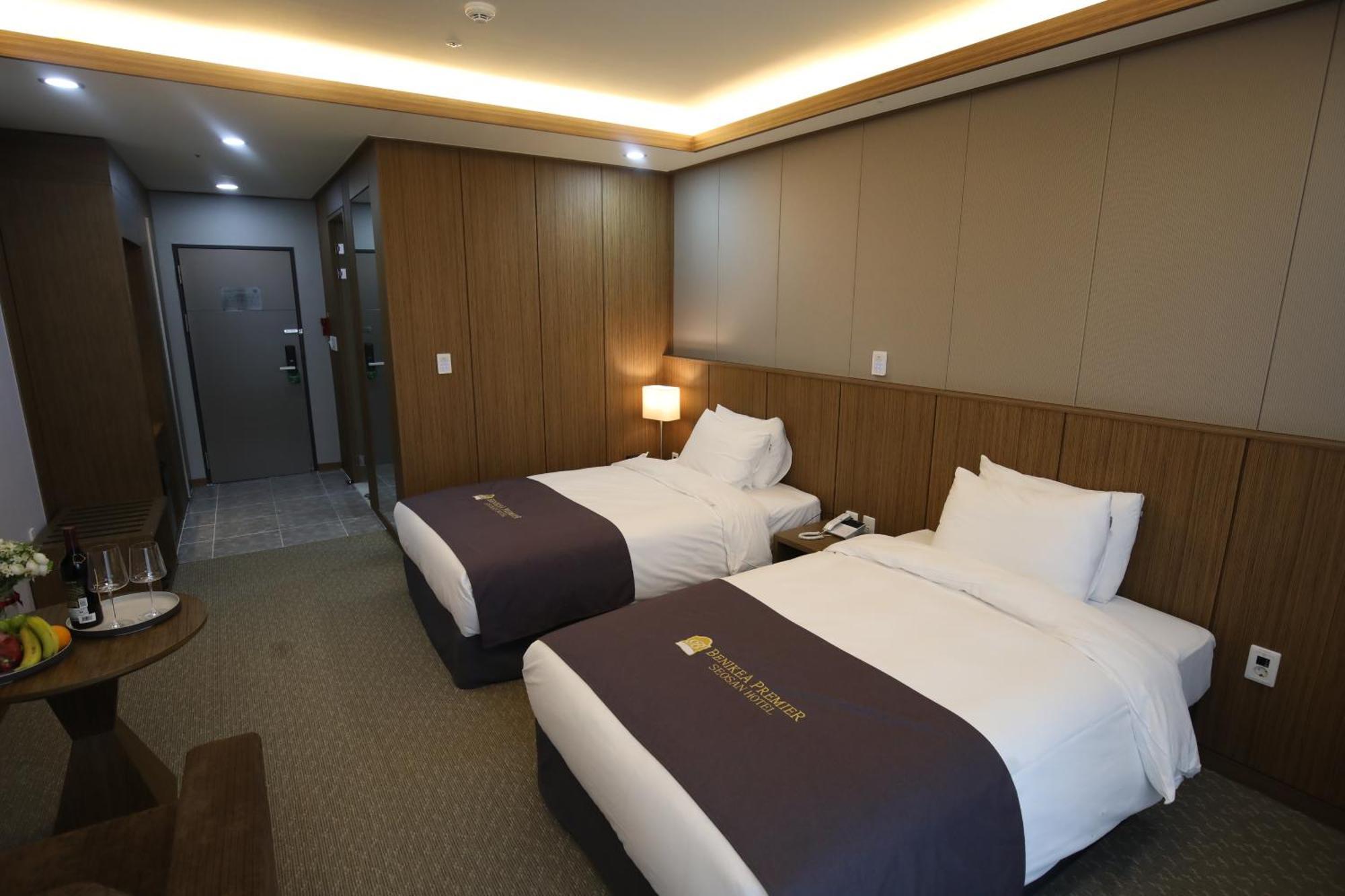 Benikea Hotel Sŏsan Exterior foto