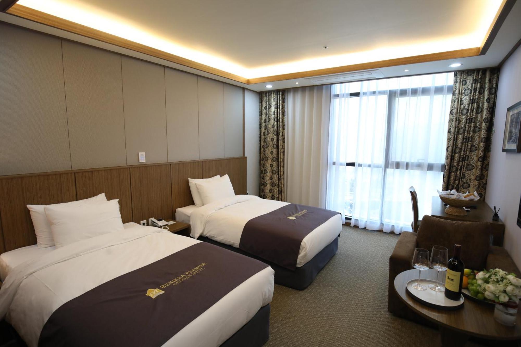 Benikea Hotel Sŏsan Exterior foto